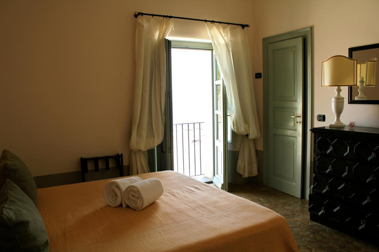 Bedroom 2, La Salina Hotel Borgo Di Mare, Messina