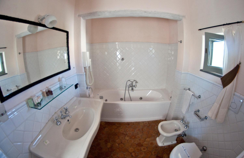 Bathroom, La Salina Hotel Borgo Di Mare, Messina
