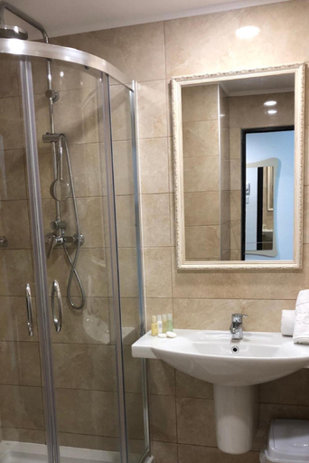 Bathroom 4, Academy Hotel, Mangalia