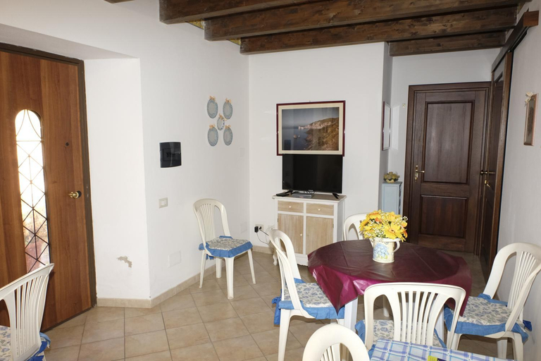 Others 4, La Vecchia Montagna B&B, Carbonia-Iglesias