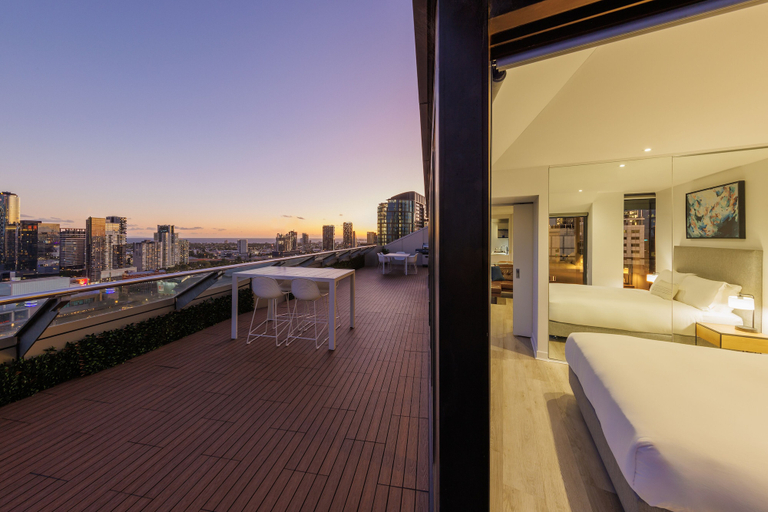 Others 5, Flinders Luxury Penthouse, Melbourne