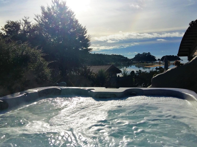Sport & Beauty 2, Kimi Ora Eco Resort, Tasman