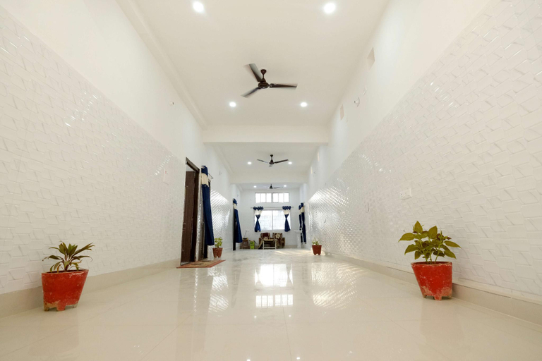 Public Area 2, Swastik Hotel, Deoghar