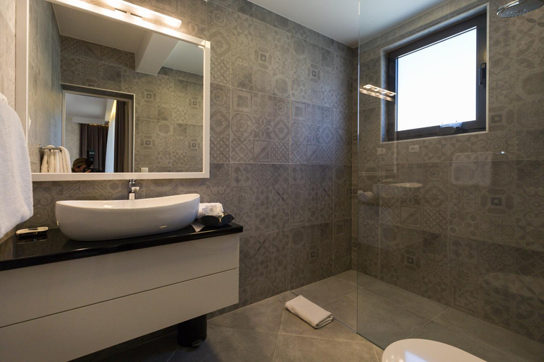 Bathroom 4, Mirabilis Residence, Zadar