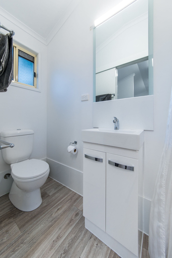 Bathroom 3, BIG4 Whitsunday Islands Holiday Park, Whitsunday