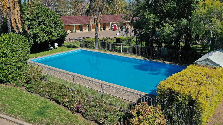 Swimming Pool 5