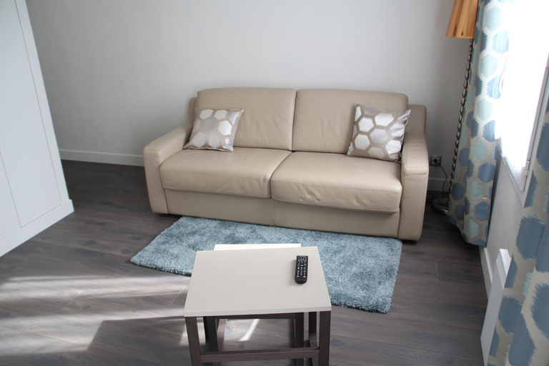 Others 5, Cosy Apparts Suresnes La Defense, Hauts-de-Seine