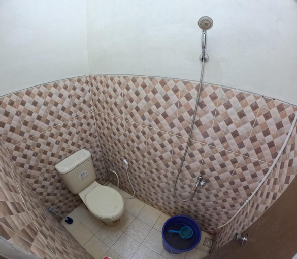 Bathroom 12