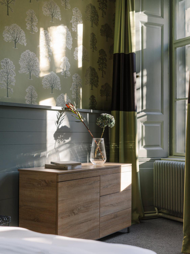 Bedroom 2, Saint SHERMIN bed breakfast & champagne, Wien