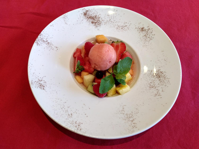 Food & Drinks 5, La Cle Des Champs, Savoie