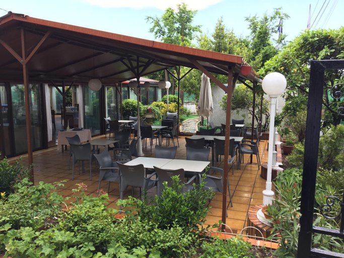 Others 5, Gran Hostal Asador de Soto, Madrid