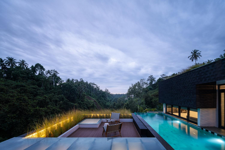 Swimming Pool 2