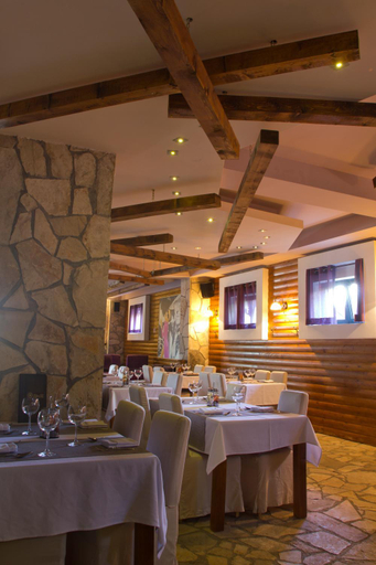 Food & Drinks 4, Hotel Polar Star