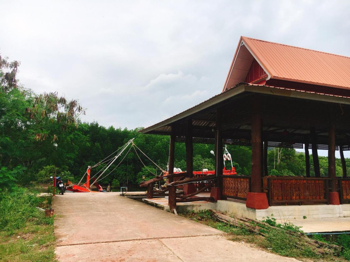 Food & Drinks 4, Bussarin Mansion, Ko Yao District