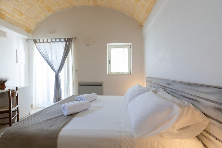 Bedroom 5, Masseria Abadia Uno, Brindisi