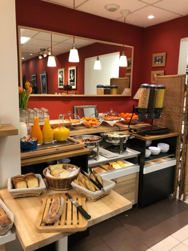 Food & Drinks 4, Villa Val Senart 1ere Avenue, Essonne