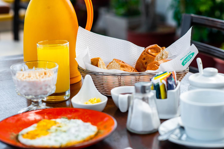 Food & Drinks 5, Le Foyer Arequipa, Arequipa