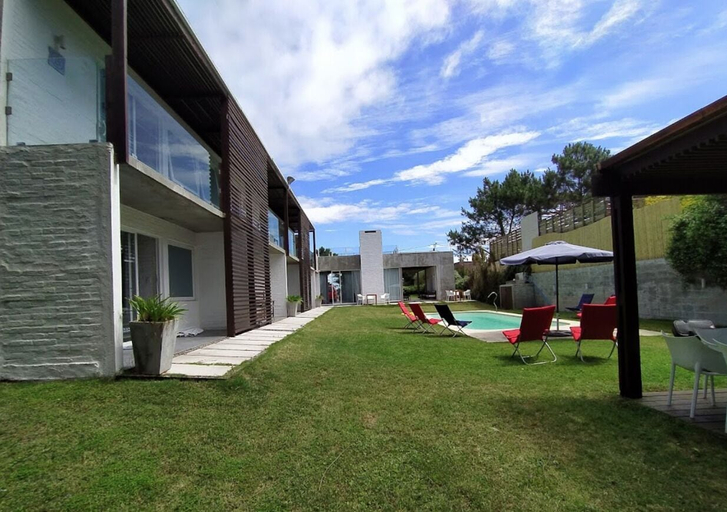 Exterior & Views, La Perla, n.a339