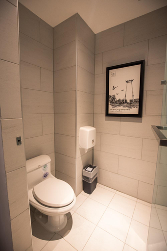 Bathroom 4, Sleep Box Sukhumvit 22, Khlong Toey