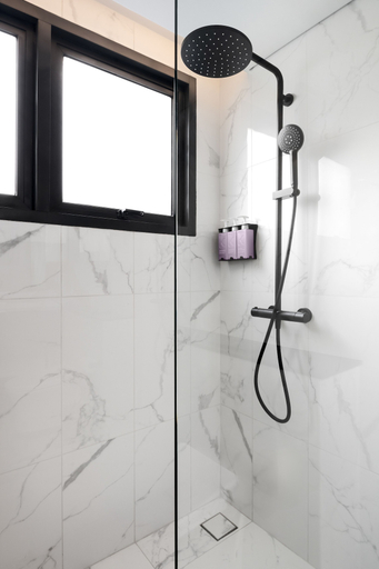 Bathroom 5, TRIBE Living Bangkok Sukhumvit 39, Wattana