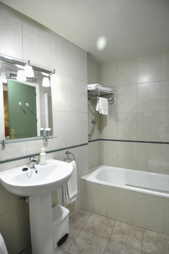 Bathroom 3, Hotel Apartamentos Aralso, Segovia