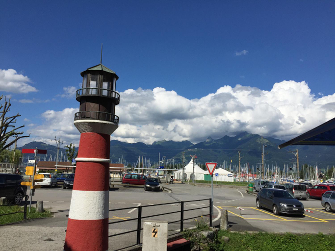 Others 5, B&B Le Phare, Monthey