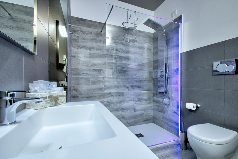 Bathroom 4, Resilienza, Venezia