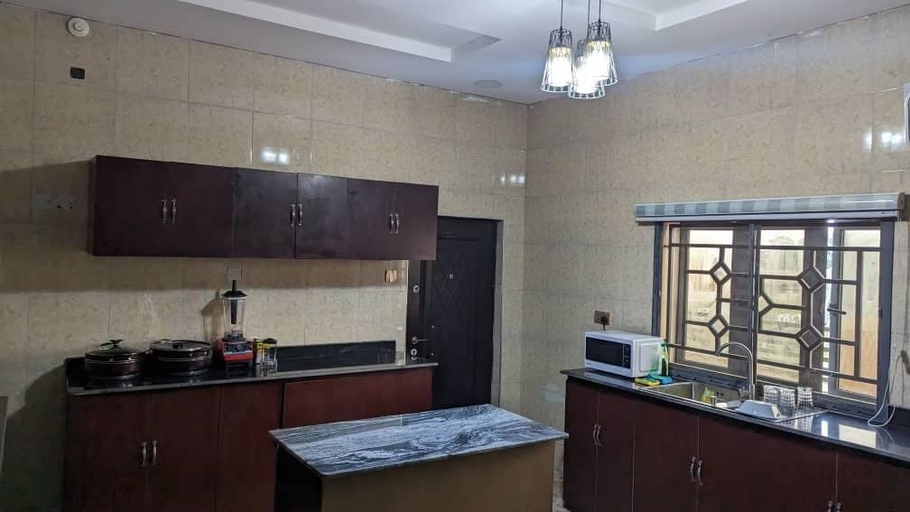 Others 4, FIXXERS LUXURY APARTMENTS, IbadanNorth-West