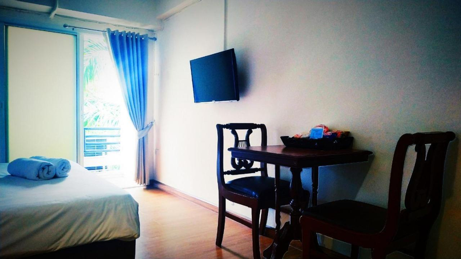 Bedroom 3, Beerapan Hotel, Thon Buri