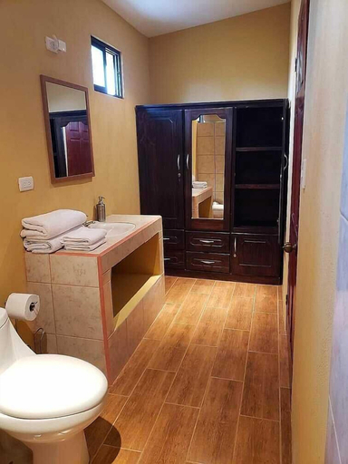 Bathroom 4, Pinilla Highlands, Santa Cruz