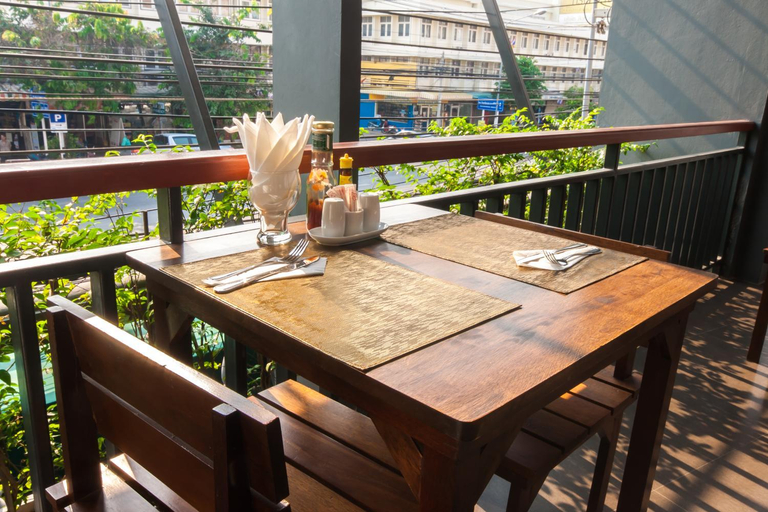 Food & Drinks 5, Baannilrath, Hua Hin