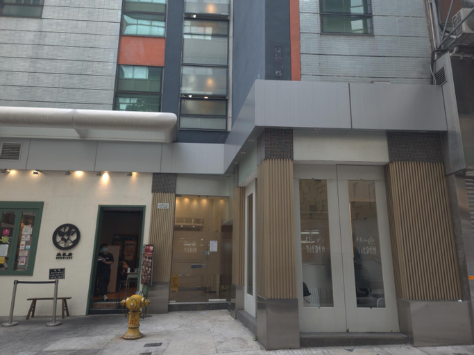 Exterior 1