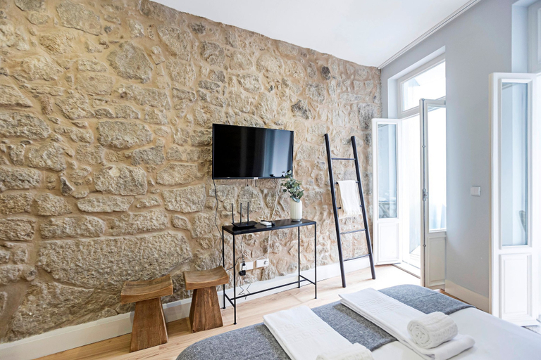 Others 4, Cimo de Vila 62 by LovelyStay, Porto
