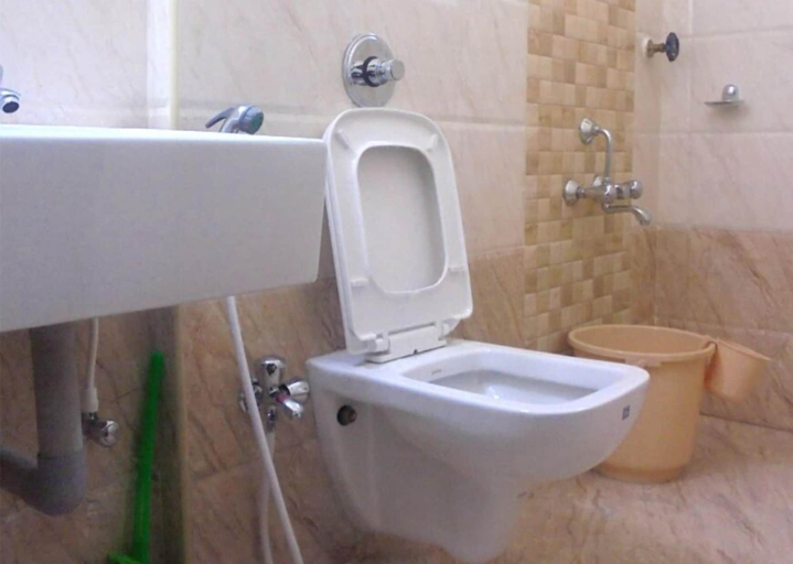 Bathroom, Chetinaad Courtyard Gandhipuram, Coimbatore