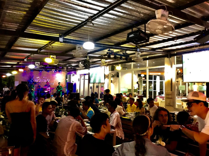 Food & Drinks 4, BK Place, Bung Kan