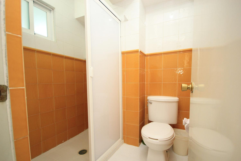 Bathroom 4, Hotel Posada del Carmen, Veracruz