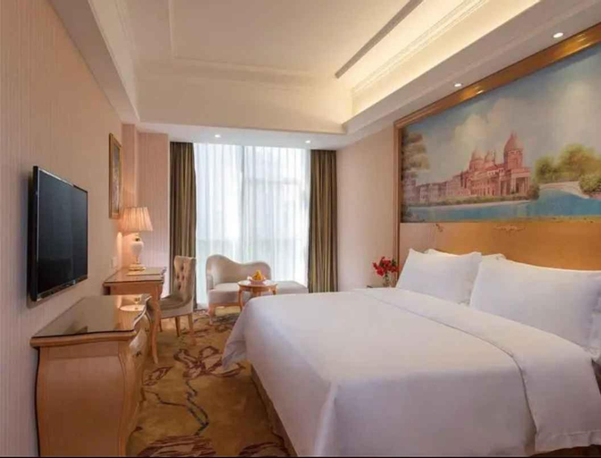 Bedroom 5, Vienna Classic Hotel Shenzhen Baoneng City Plaza, Shenzhen