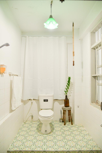 Bathroom 3, Silsopa Hostel, Muang Nong Khai