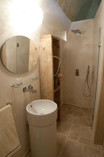 Bathroom, MATA SUITE, Matera