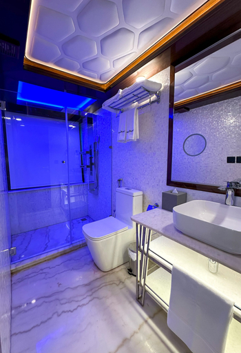 Bathroom 5, Orchid Overnight Superyacht, Yas Island