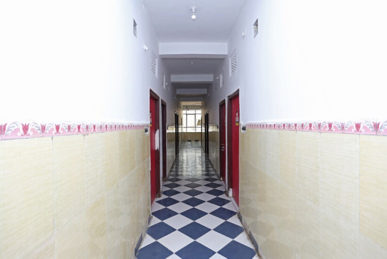 Others 3, Hotel President, Chittaurgarh