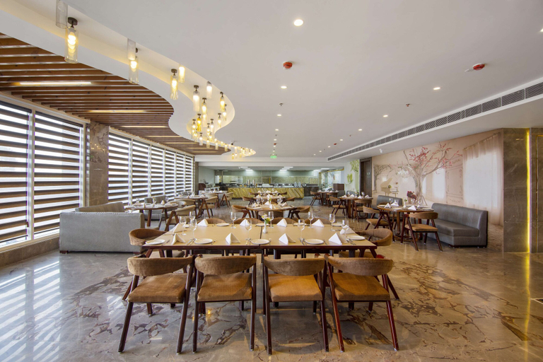 Food & Drinks 5, Sarovar Portico Sonipat, Sonipat