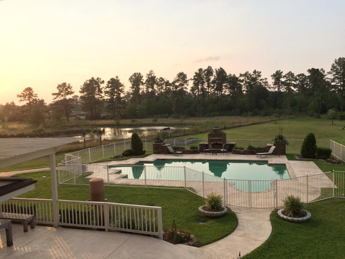 Others 3, Maple Creek Bed&Breakfast, Houston