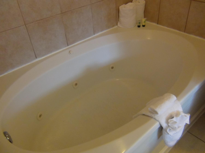 Bathroom 17