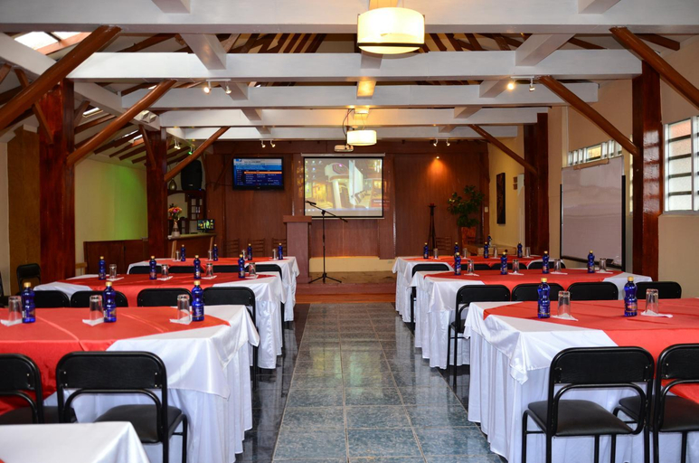 Food & Drinks 4, Kuna Hotel, Cuenca