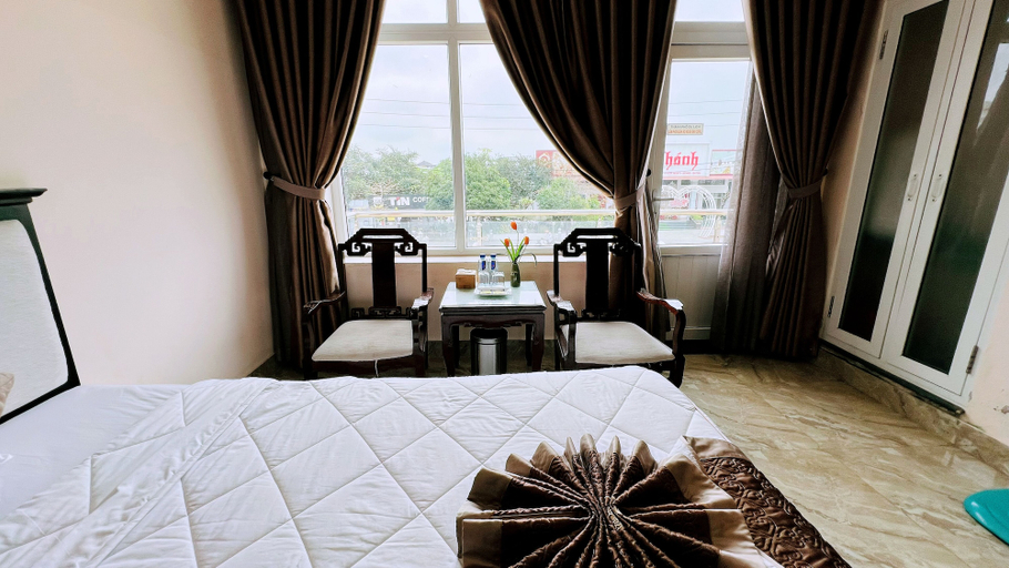 Bedroom 3, Song Huong Hue Hotel, Huế