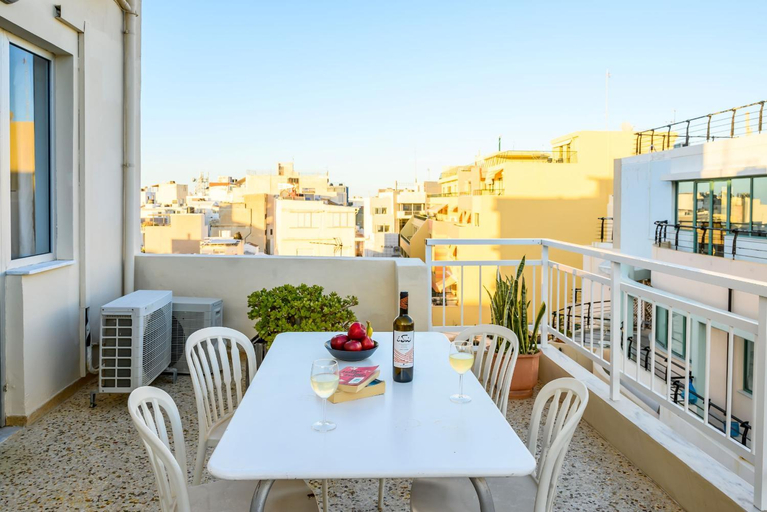 Others 4, Crops Suites, Crete