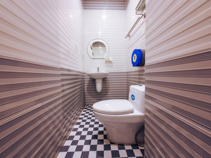Bathroom 2, De Aquar Home Can Tho, Ninh Kiều