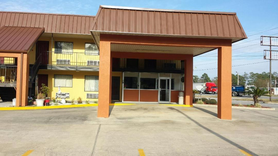 Others 4, Western Motel - Jesup, Wayne