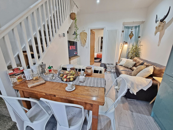 Food & Drinks 5, 4Bed 3Bath - 8min to London Bridge, London